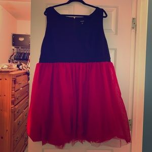 Sleeveless red and black dress